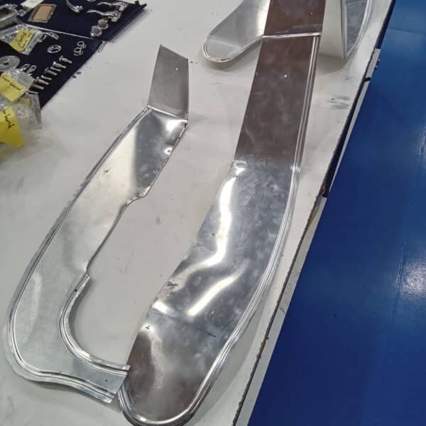 111225 1969 Aston Martin DB6 Volante OS Door and Wheel Arch Covers 19