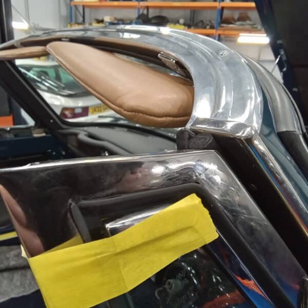 111225 1969 Aston Martin DB6 Volante OS Door and Wheel Arch Covers 28