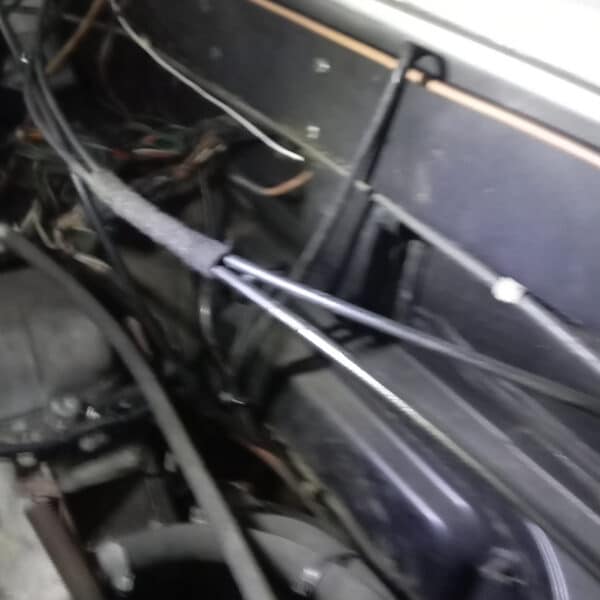 111225 1987 Land Rover Defender V8 Repairs 12