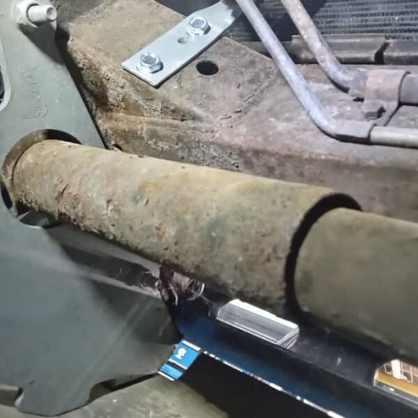 111225 1987 Land Rover Defender V8 Repairs 2