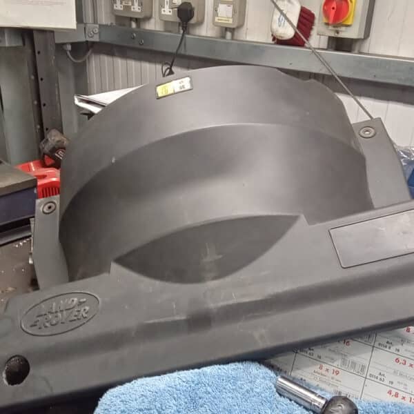 111225 1987 Land Rover Defender V8 Repairs 5