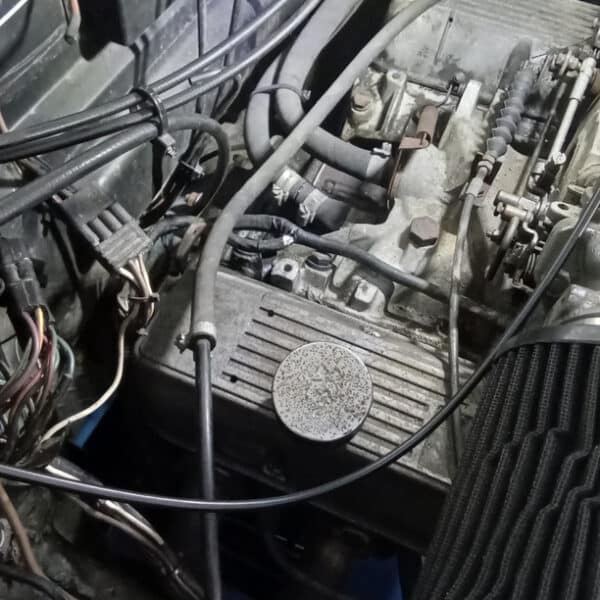 111225 1987 Land Rover Defender V8 Repairs 8