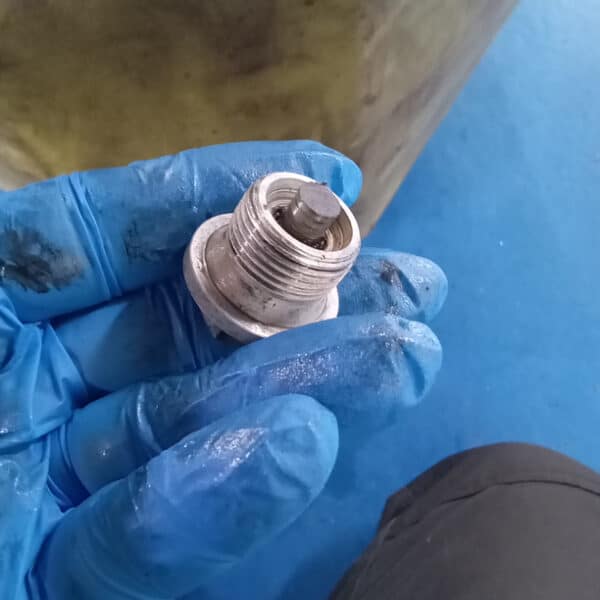 111225 1991 Porsche 944 Oil Change 11