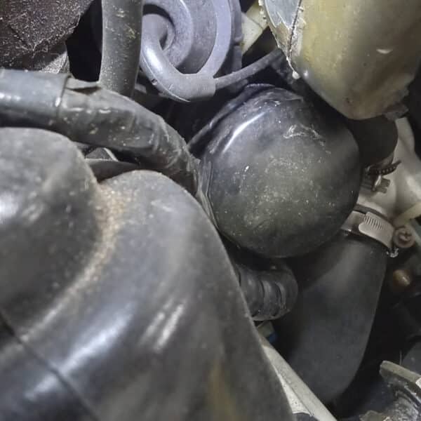 111225 1991 Porsche 944 Oil Change 5