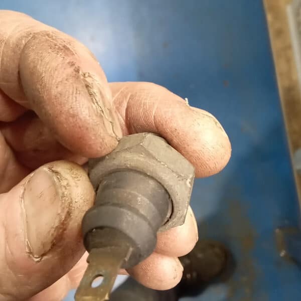 121225 1987 Land Rover Defender 90 Repairs 12