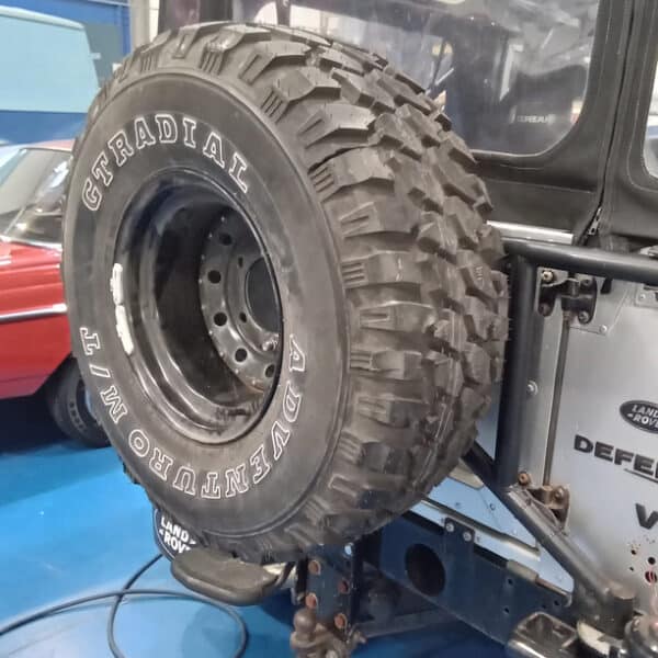 121225 1987 Land Rover Defender 90 Repairs 2