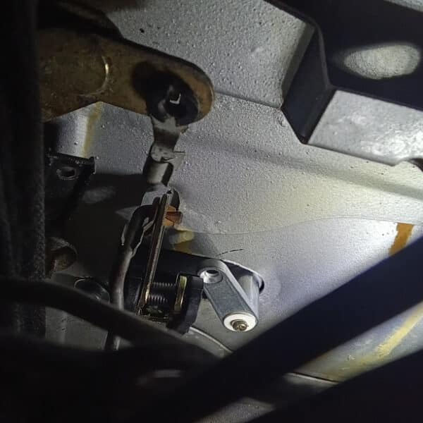 131225 1987 Land Rover Defender 90 Door Handles 4