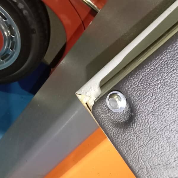 131225 1987 Land Rover Defender NS Door