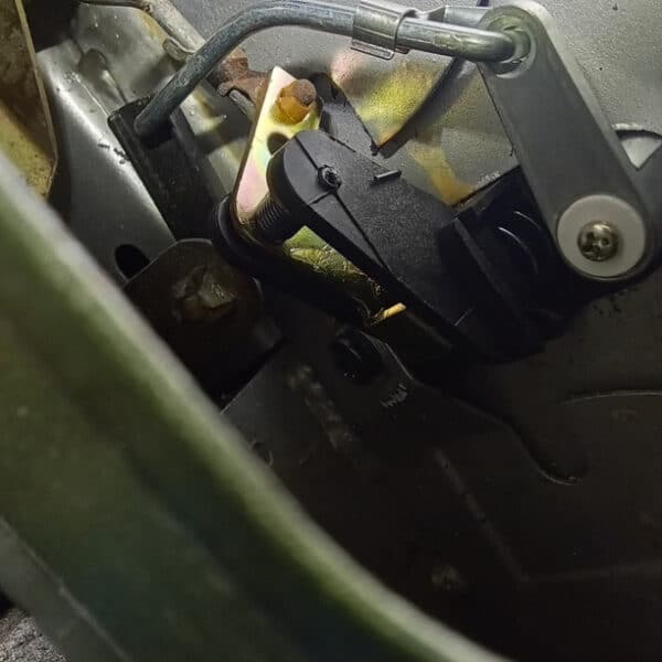 131225 1987 Land Rover Defender NS Door 7