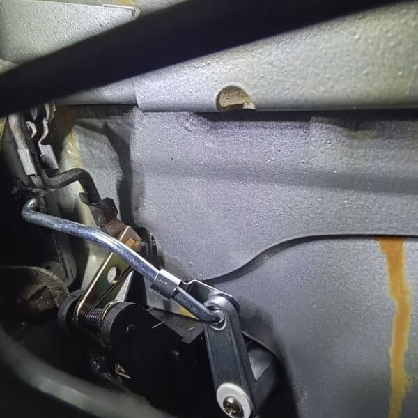 131225 1987 Land Rover Defender NS Door 8