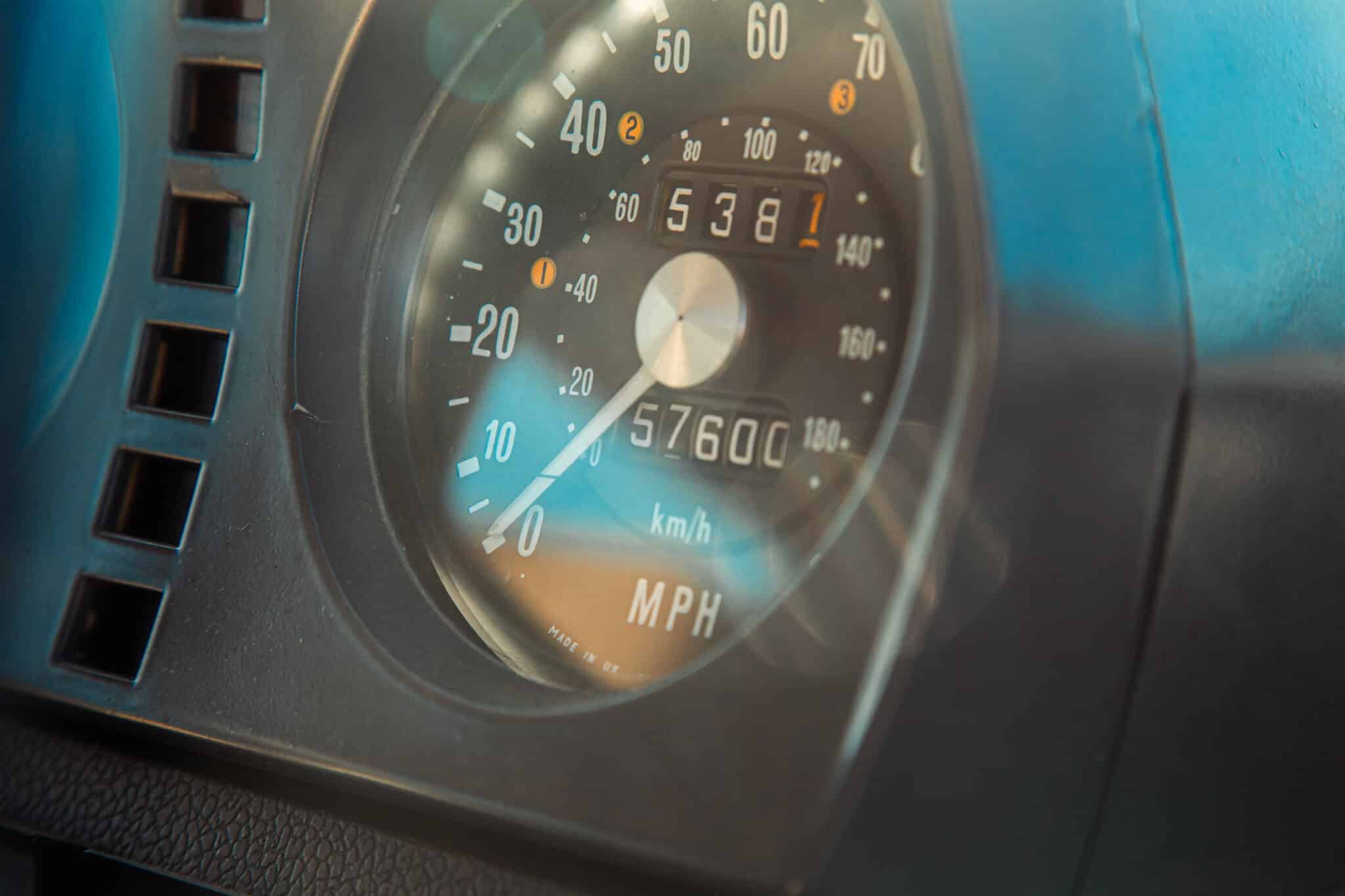 151225 1982 Range Rover In Vogue Driver Photos 25 scaled