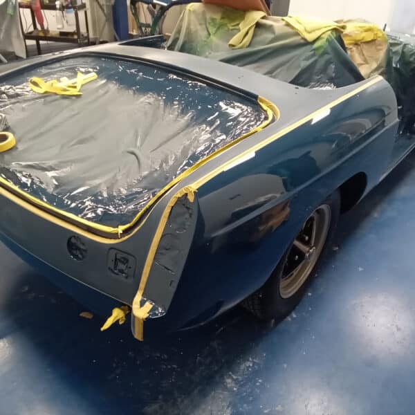 161225 1973 MGB Roadster Polish and reassembly 5