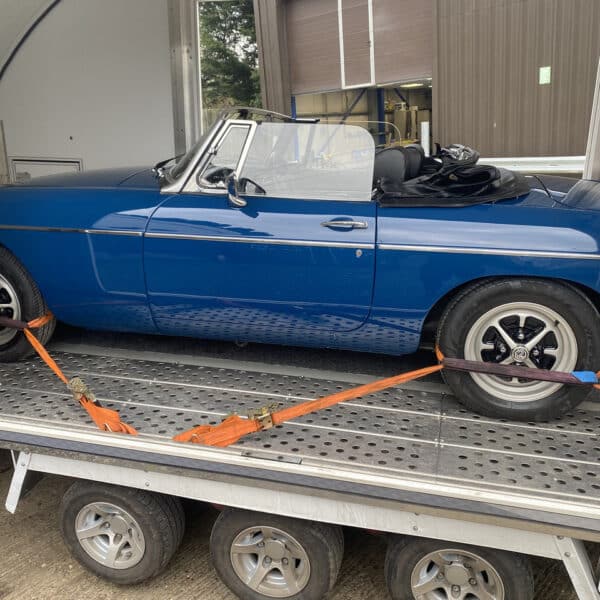 161225 1973 MGB Roadster Transport to and from photoshoot