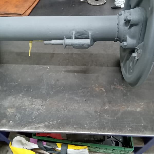 161225 1975 MGB GT V8 Shock Mounts