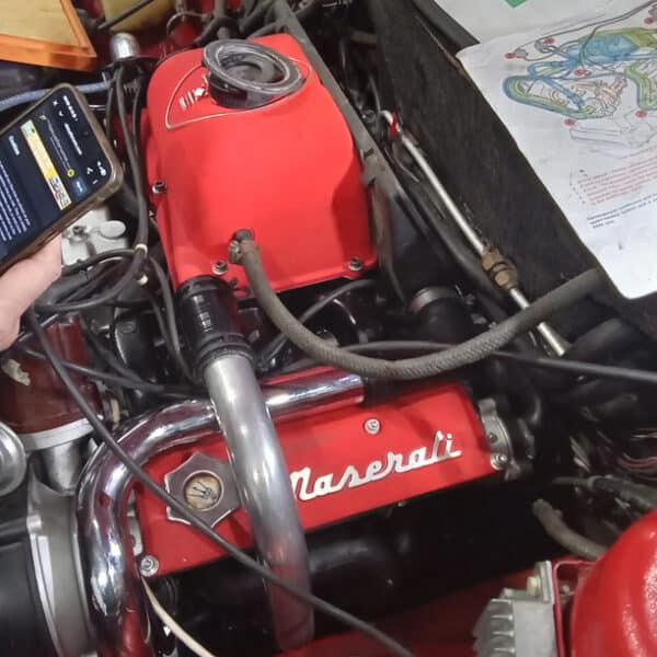 161225 1987 Maserati BiTurbo Alternator Refit 6