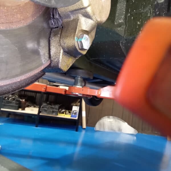 171225 1975 MGB Roadster Brake Fluid 3