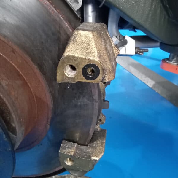 171225 1975 MGB Roadster Brake Fluid