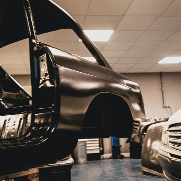 181225 1975 MGB GT V8 Bodyshell Returns 6