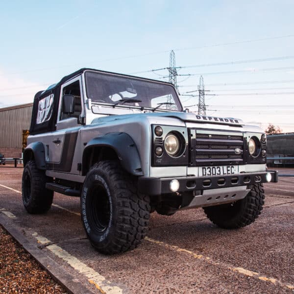1987 Land Rover Defender V8 Arrival 8