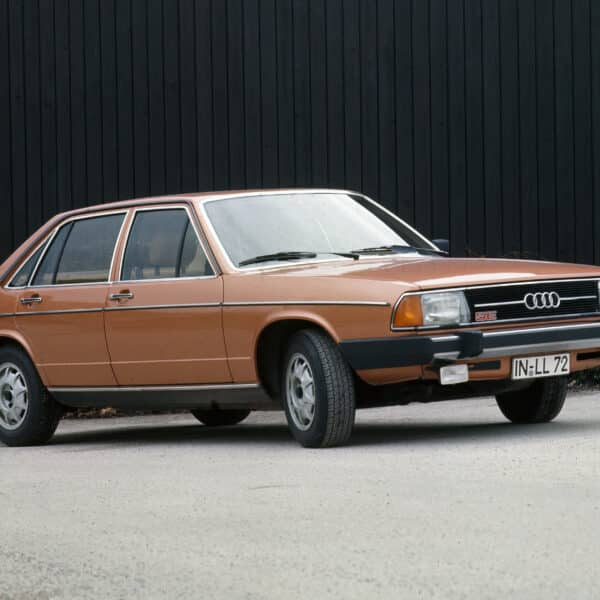 25 Audi 100 GLS 5E C2 model year 1979