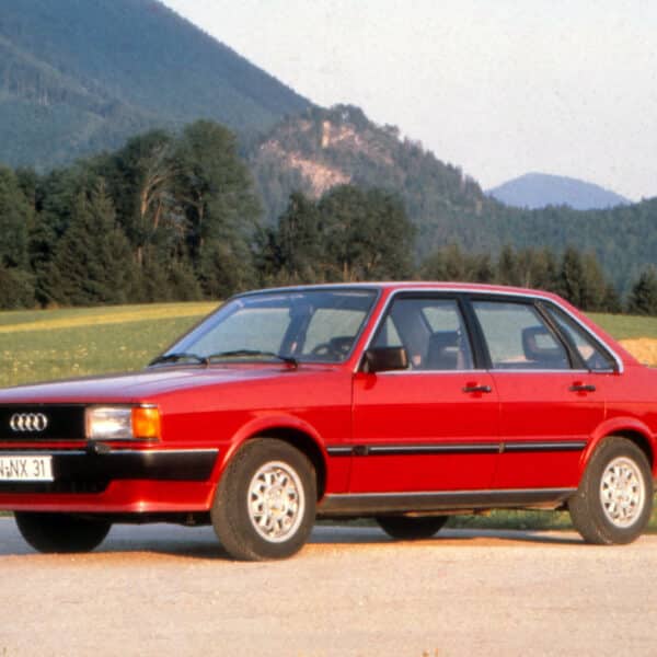 26 Audi 80 CD B2 model year 1982