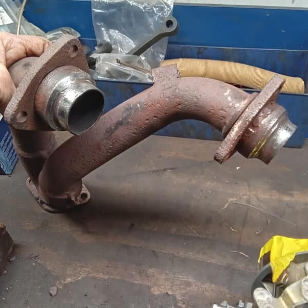 261125 1973 Mercedes 250 New Bumpers Exhaust and Intake Manifods Chrome Bashbar 21