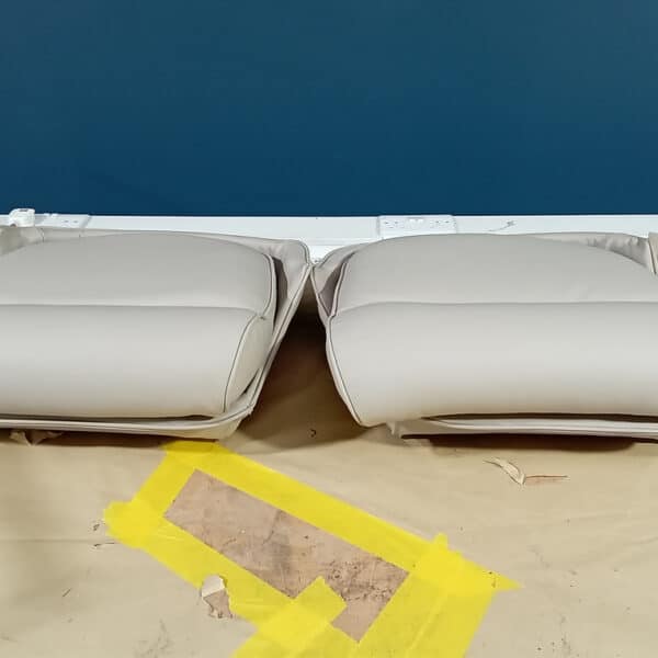 070126 1960 Jensen 541R Front Seats 5