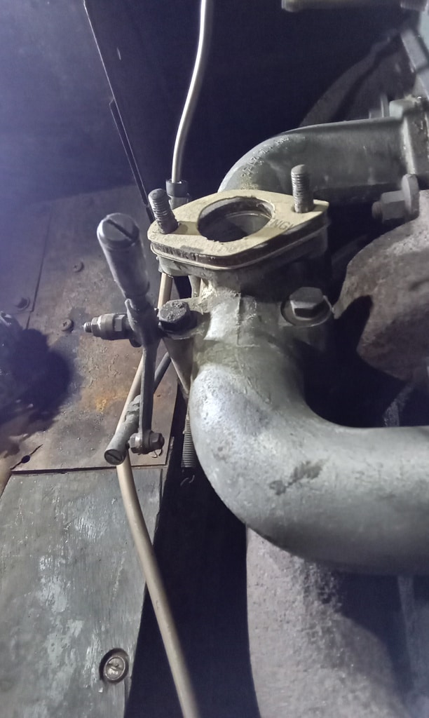 070126 1963 Morris LD Carburettor Teardown 2