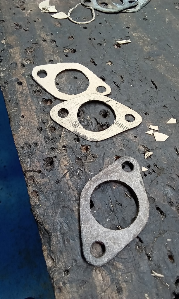 070126 1963 Morris LD Carburettor Teardown 4