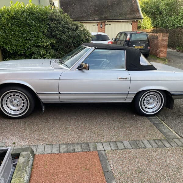 070126 1985 Mercedes 280SL Collection 3