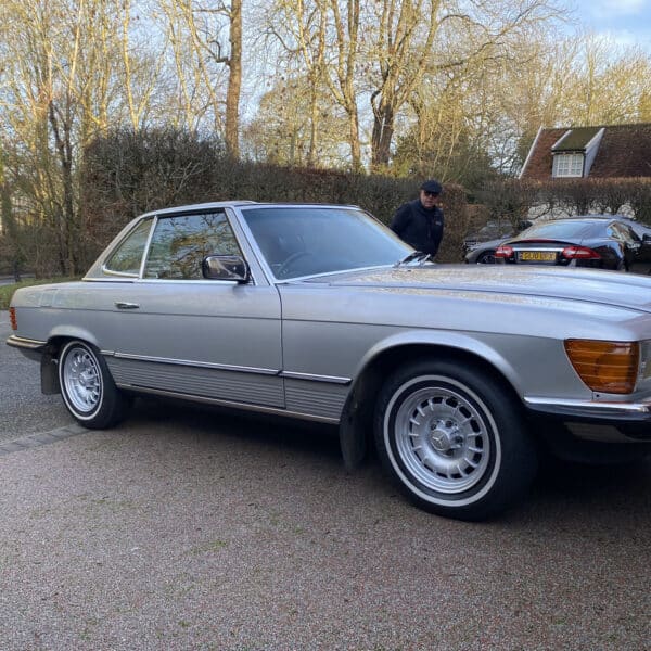 070126 1985 Mercedes 280SL Collection 7