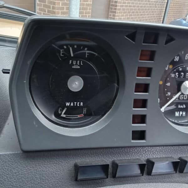 080126 1982 Range Rover In Vogue Road Test 3