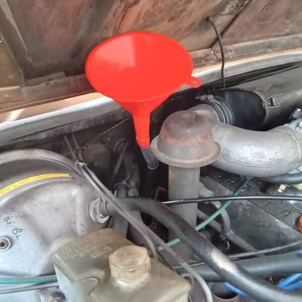 080126 1982 Range Rover In Vogue Road Test