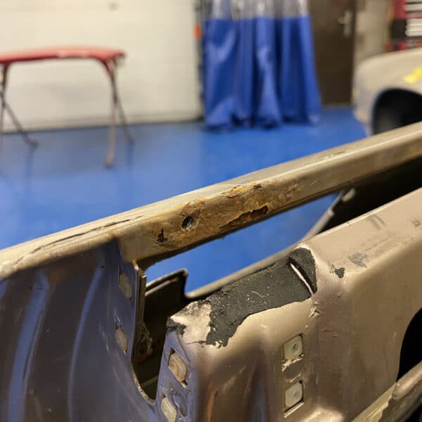 080126 1991 Jaguar XJS V12 Rust Investigation 17