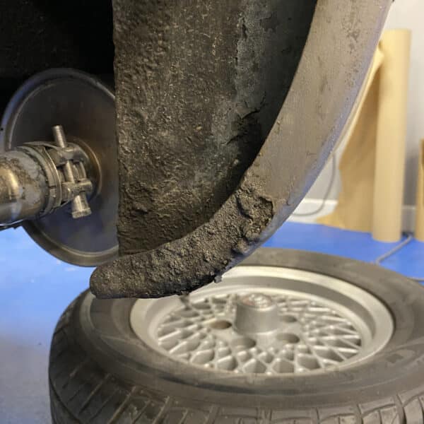 080126 1991 Jaguar XJS V12 Rust Investigation 29