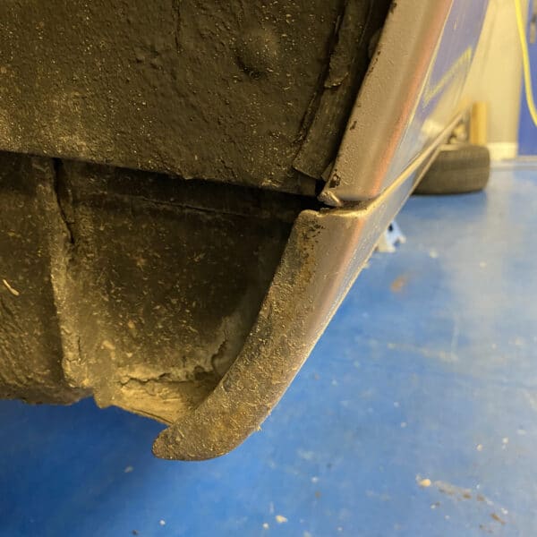 080126 1991 Jaguar XJS V12 Rust Investigation 6