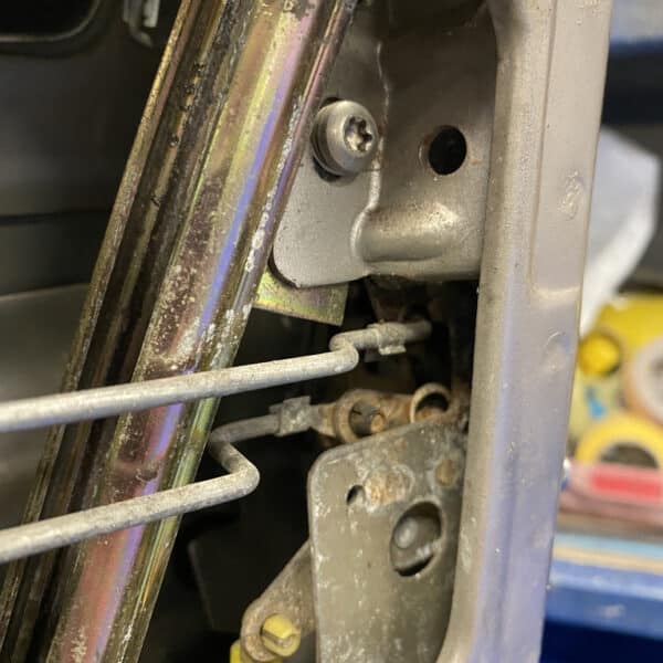 080126 1991 Jaguar XJS V12 Teardown 25