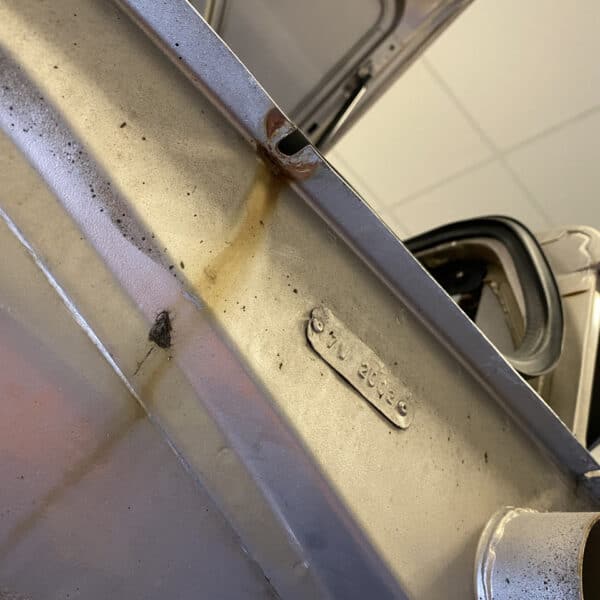 090126 1991 Jaguar XJS Rust Inspection 7