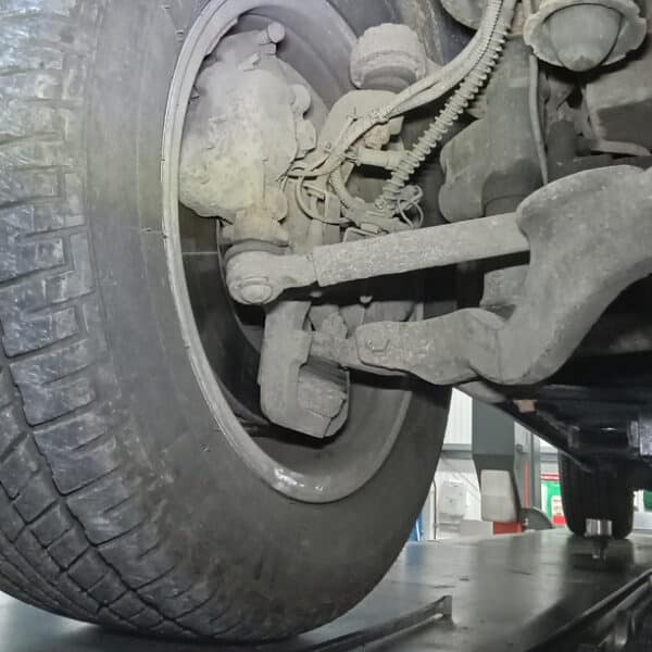 090126 1996 Bentley Continental R Front Suspension Check 7