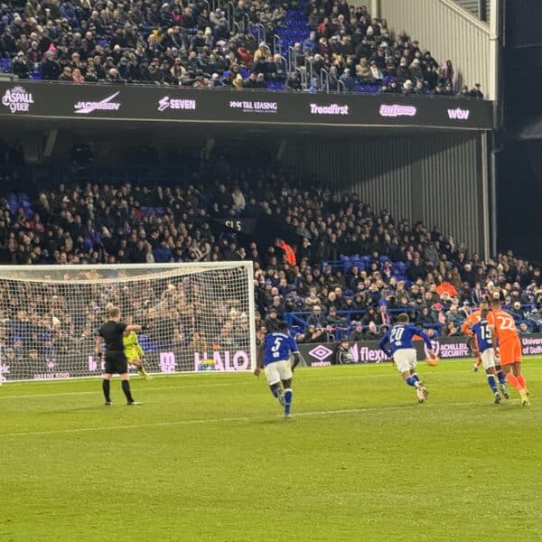 100126 Ipswich Town vs Blackpool 16