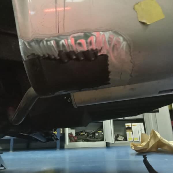 130126 1991 Jaguar XJS V12 Rust Repair 15