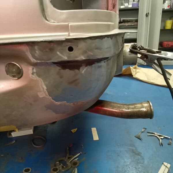 130126 1991 Jaguar XJS V12 Rust Repair 21