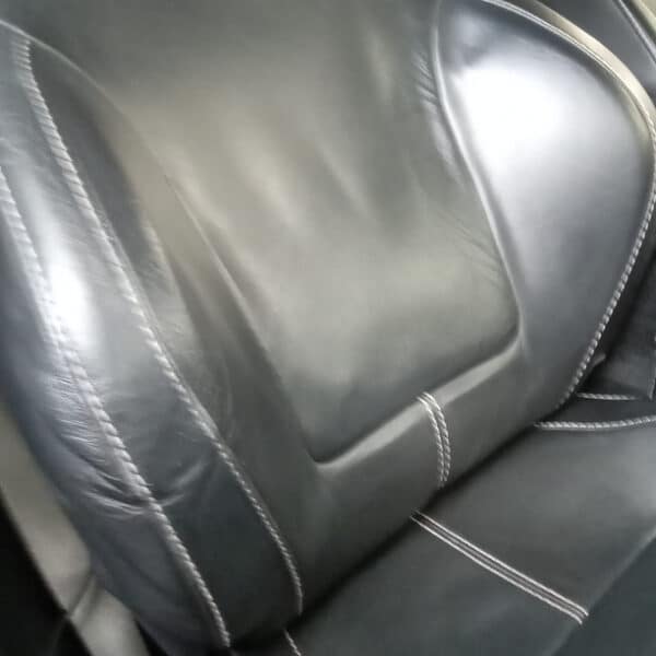 130126 2006 Aston Martin V8 Vantage Interior Dye 7