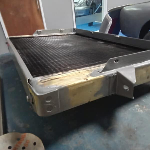 140126 1970 Aston Martin DBS Radiator Strip 8