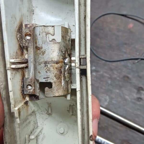 140126 1987 Maserati BiTurbo Side Light Diag and Repair 3