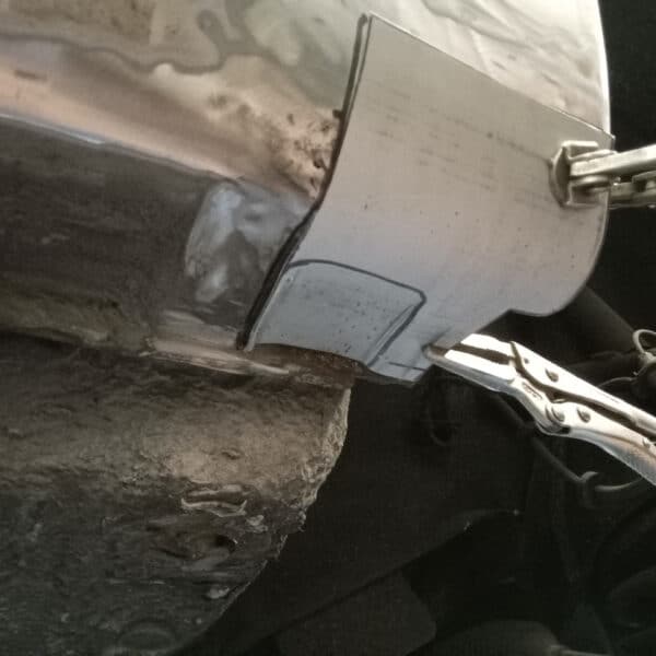 140126 1991 Jaguar XJS V12 Sill Repairs 2