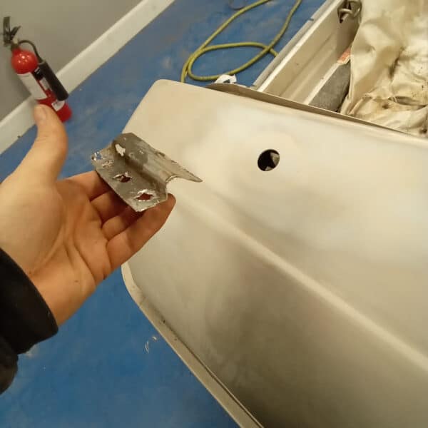 150126 1991 Jaguar XJS V12 Rear Window Repair 3