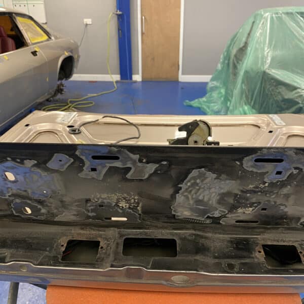 150126 1991 Jaguar XJS V12 Rust Investigation 5