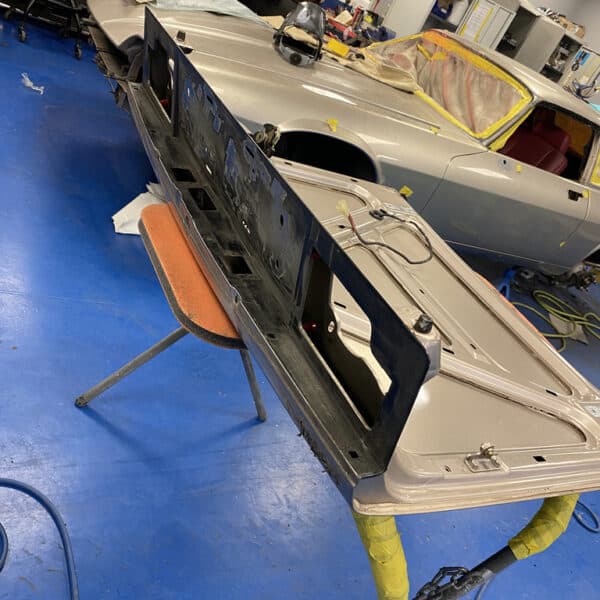 150126 1991 Jaguar XJS V12 Rust Investigation 6