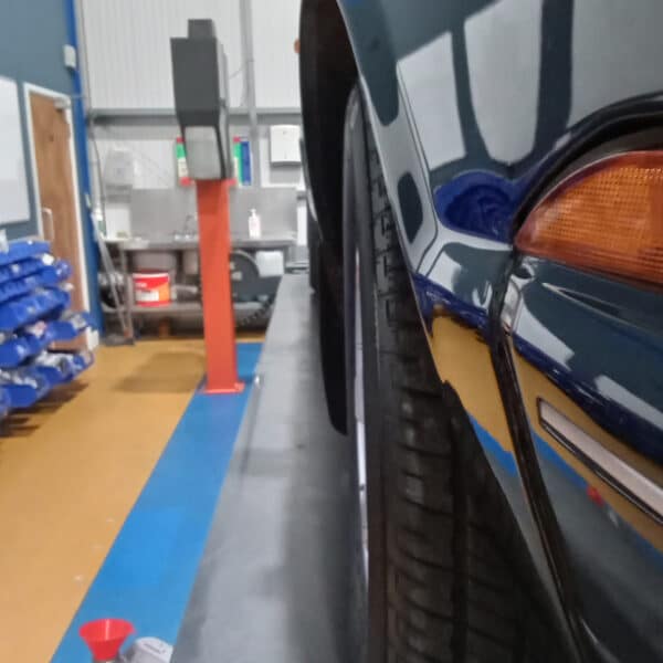 150126 1996 Bentley Continental R Camber Adjustment 3